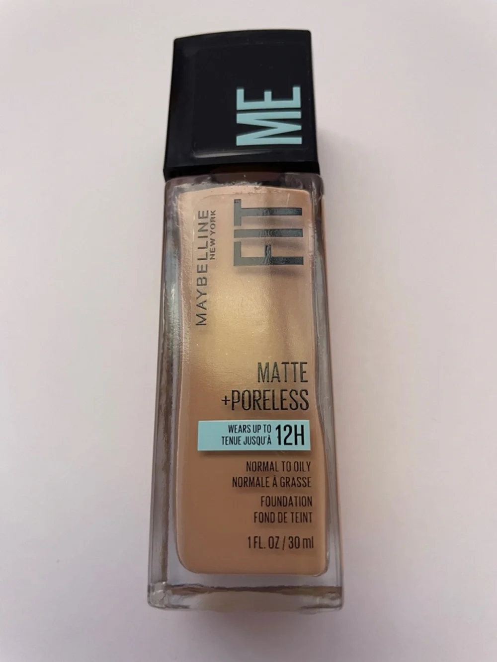 NWT Maybelline Fit Me Matte + Poreless Foundation - Beige